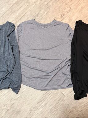 Athletic Works Gray Long Sleeve Crew Top